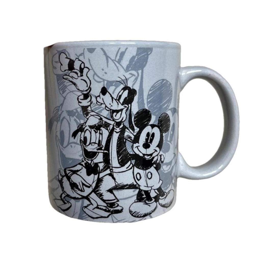 ⭐️ Disney Mickey Goofy Donald Sketch mug